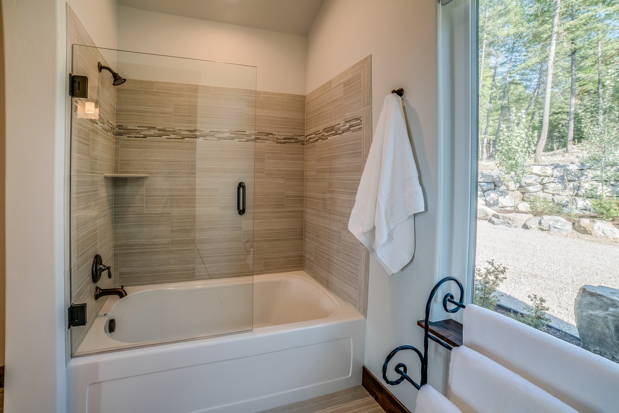 Shower & Tub Repair in Miami